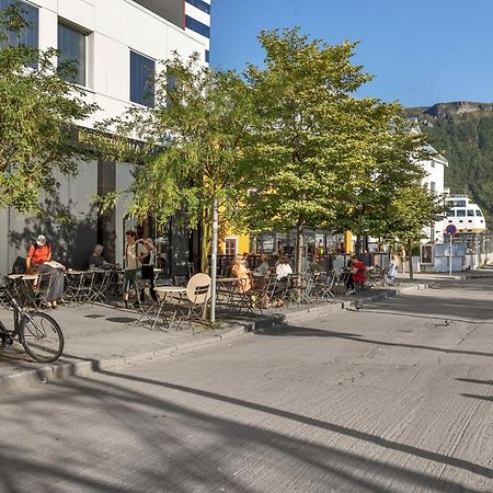 The Loft - Central Top Floor Apartment With 4 Bedrooms Tromso Exterior photo