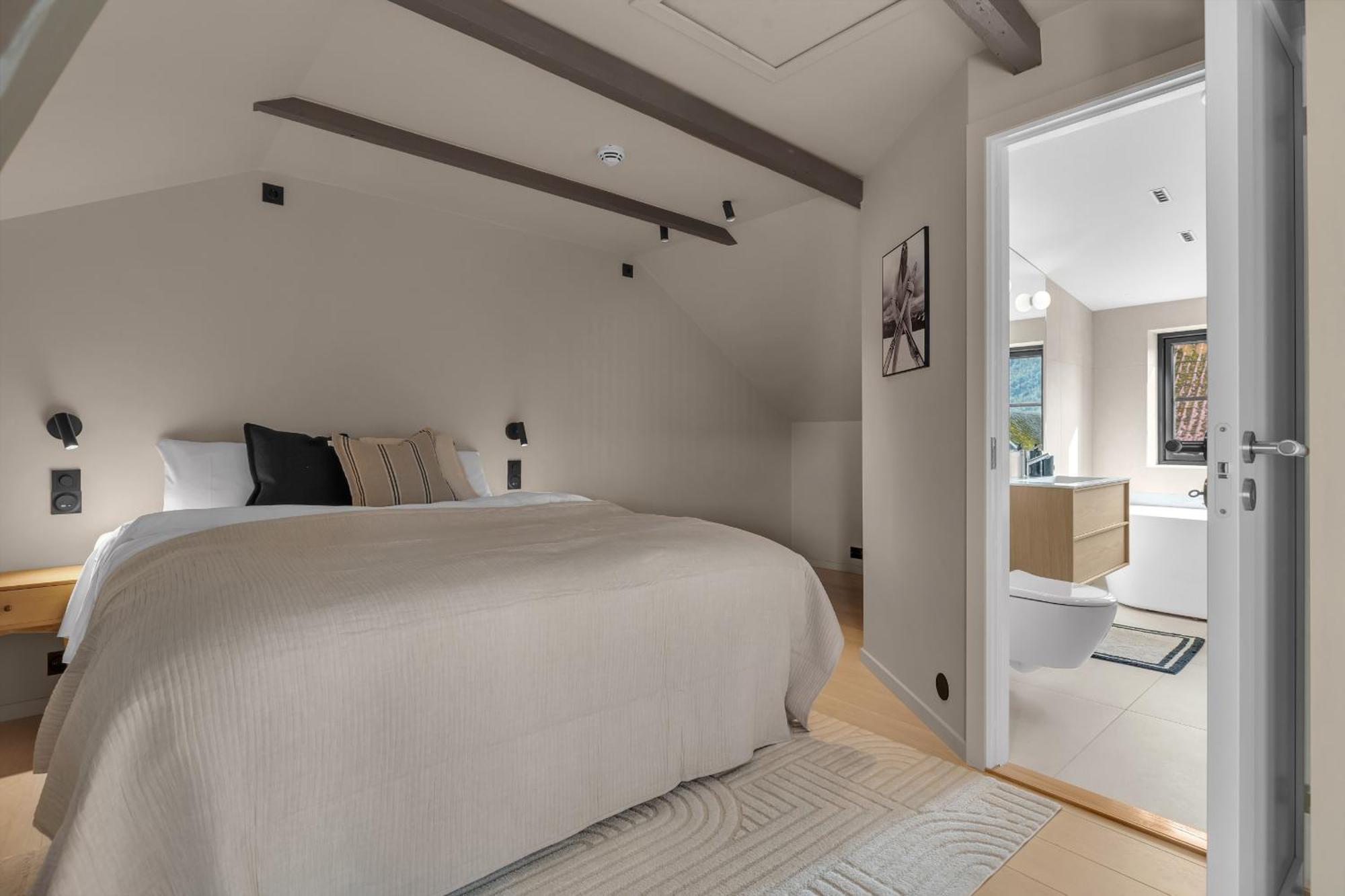 The Loft - Central Top Floor Apartment With 4 Bedrooms Tromso Exterior photo
